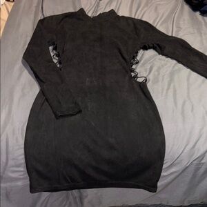 Elegant Black Dress with Side Lace Detailing